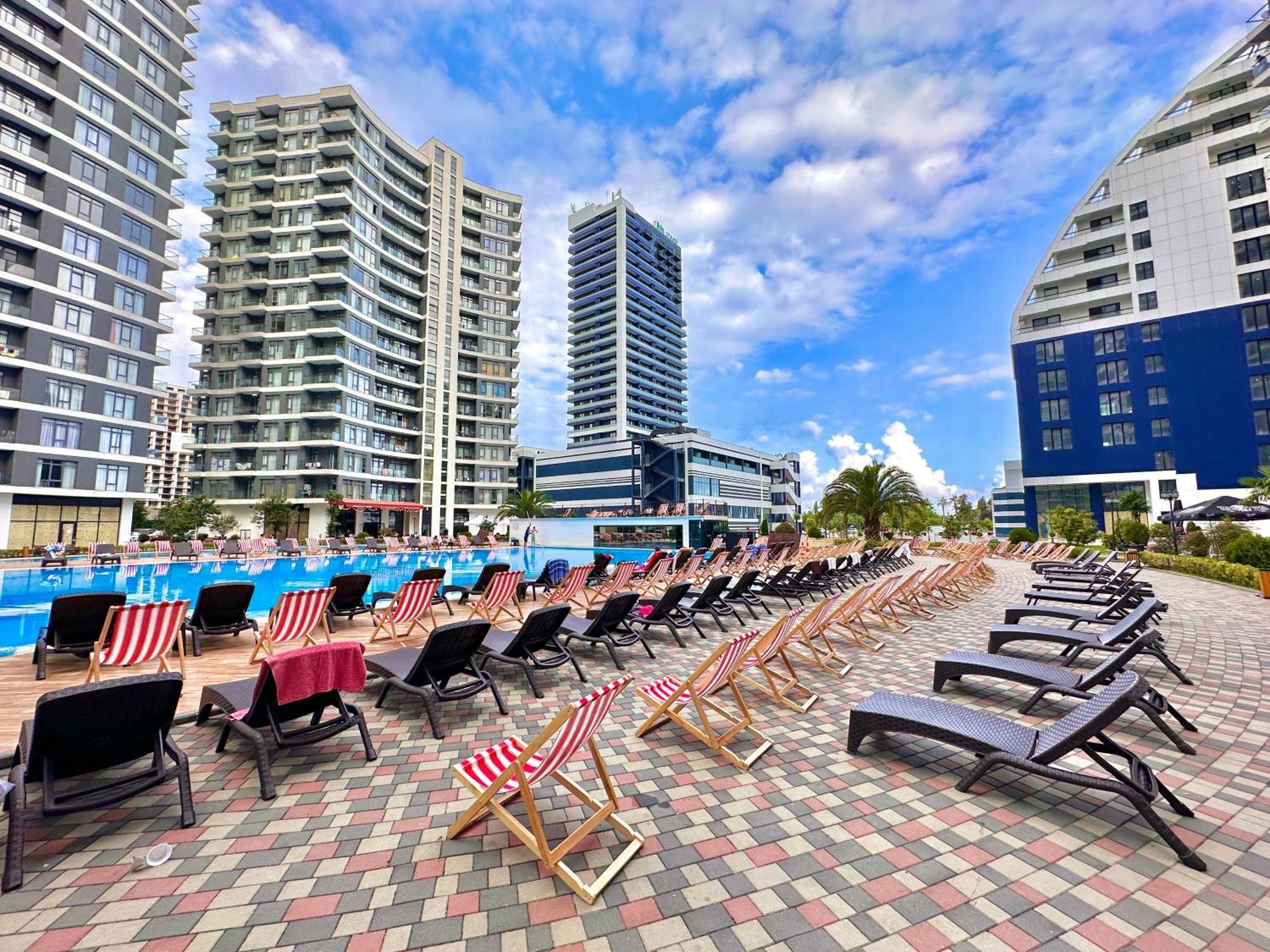 Batumi Boulevard Resort Exteriör bild