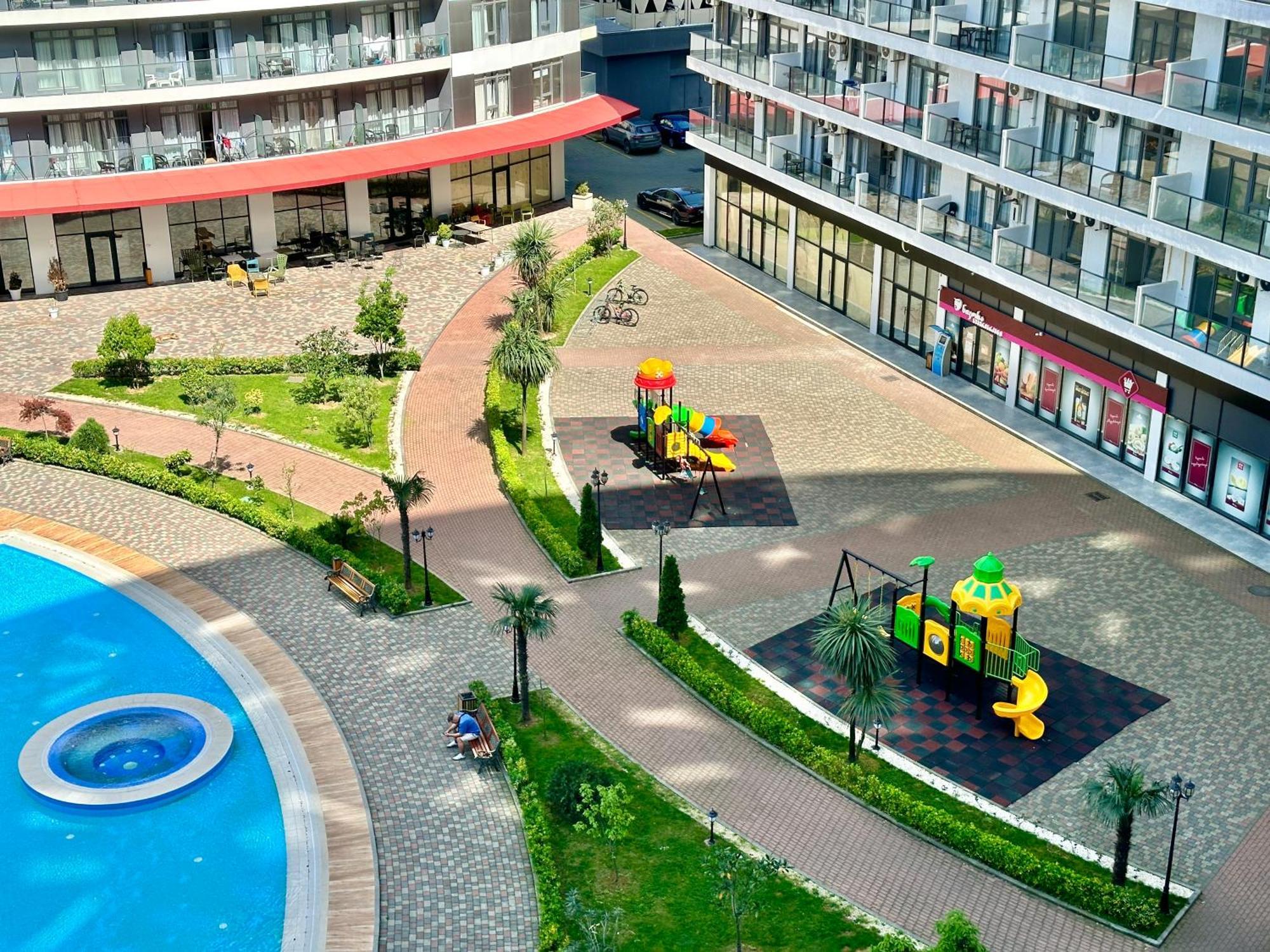 Batumi Boulevard Resort Exteriör bild