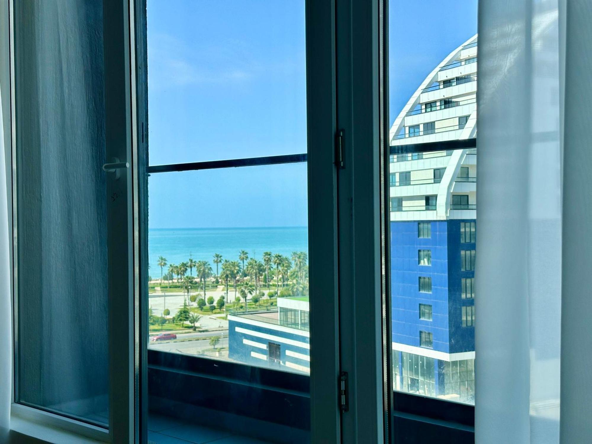 Batumi Boulevard Resort Exteriör bild