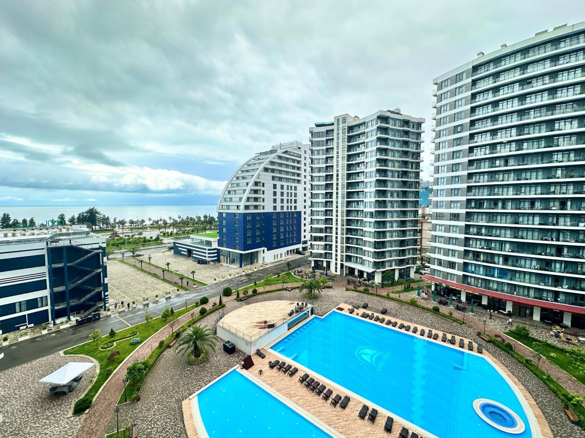 Batumi Boulevard Resort Exteriör bild