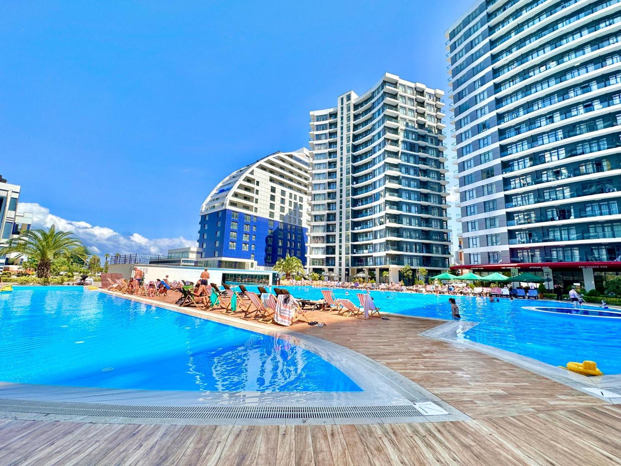 Batumi Boulevard Resort Exteriör bild