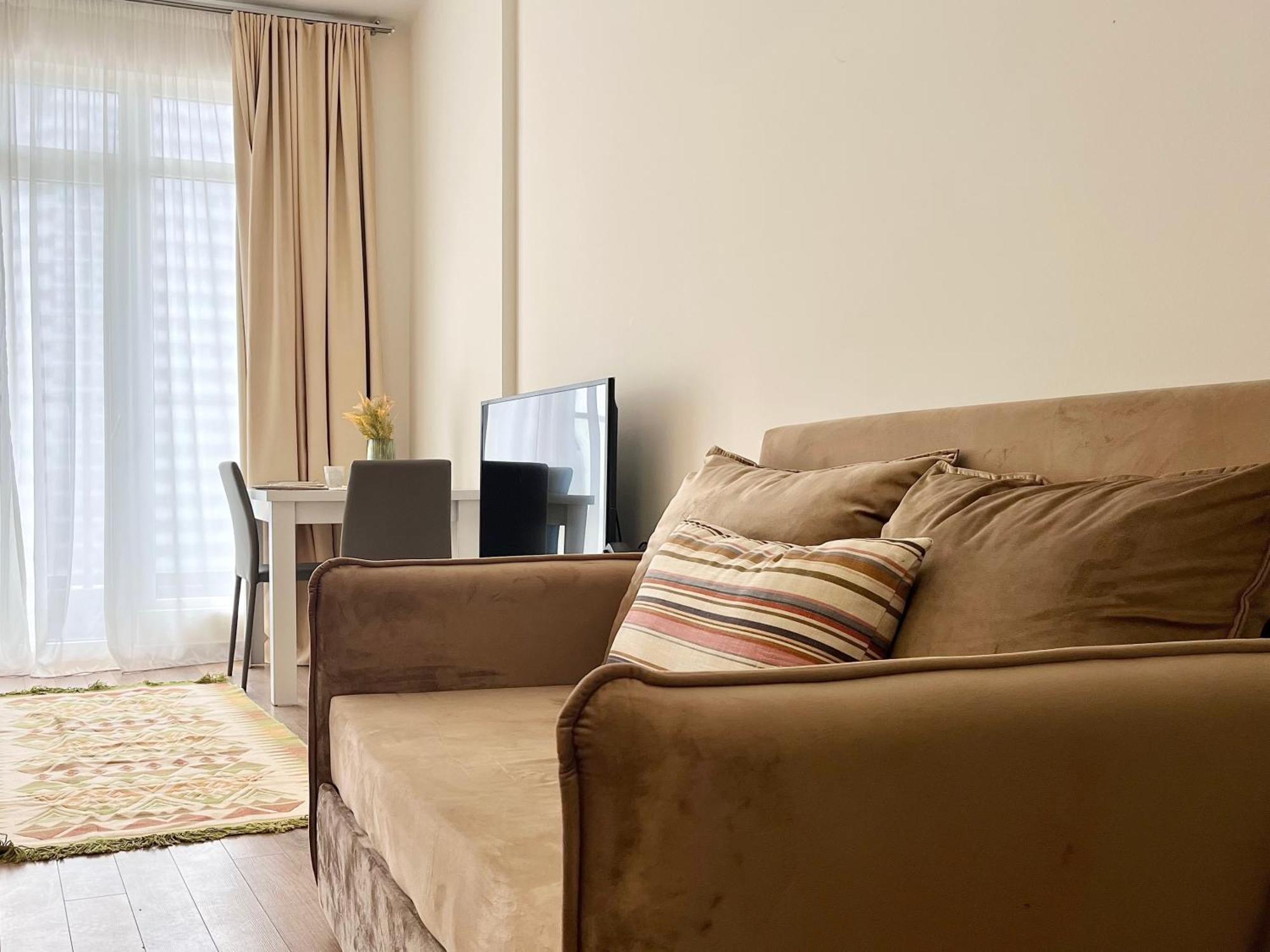 Batumi Boulevard Resort Rum bild