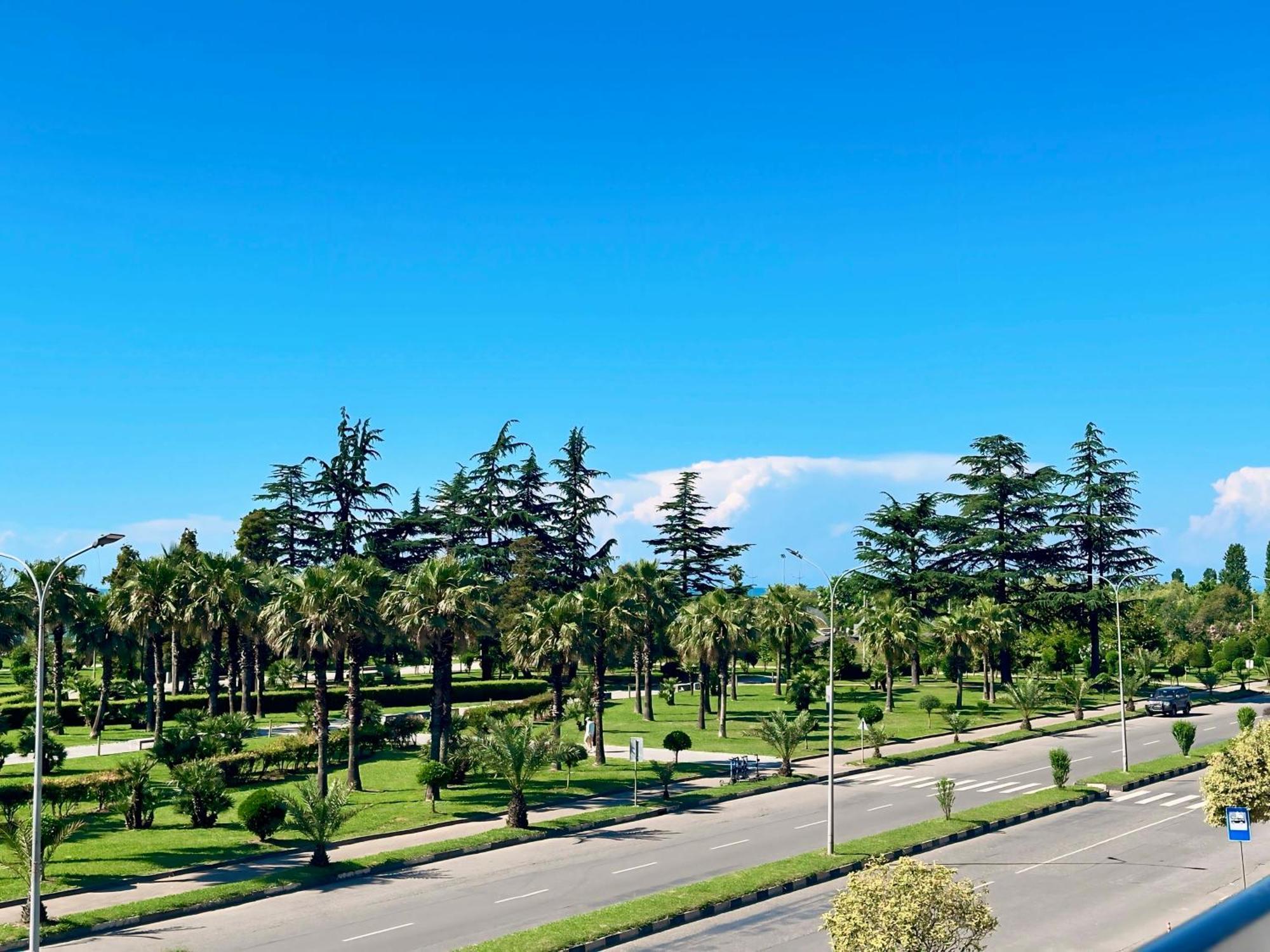 Batumi Boulevard Resort Exteriör bild