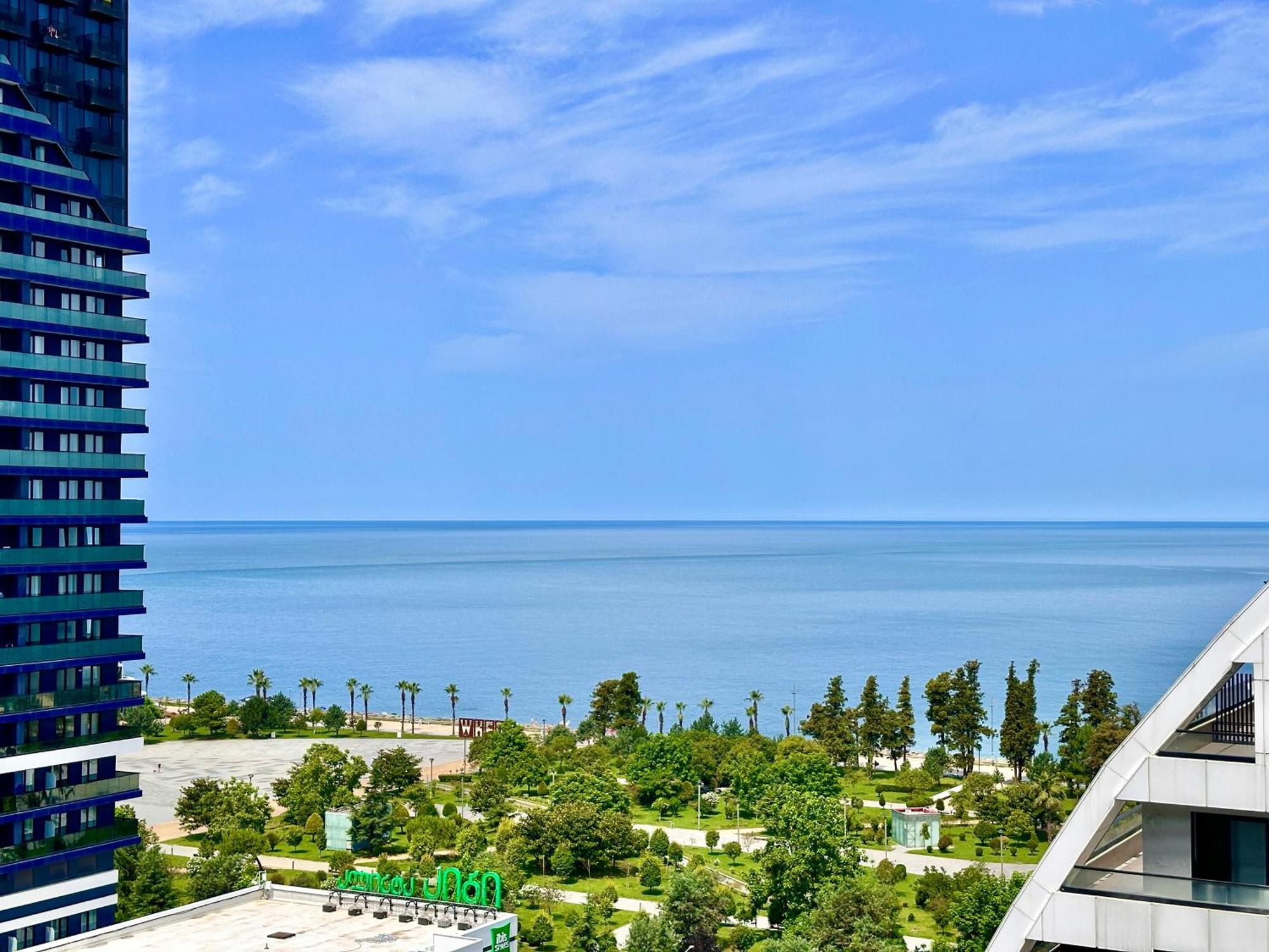 Batumi Boulevard Resort Exteriör bild